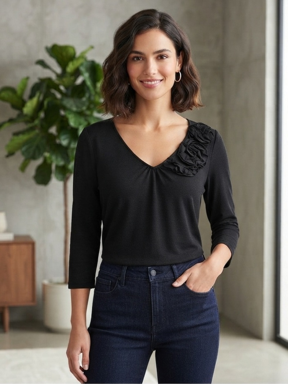 Marisa Christina Elegant Black Top with Floral Detail. Size 1X. EUC